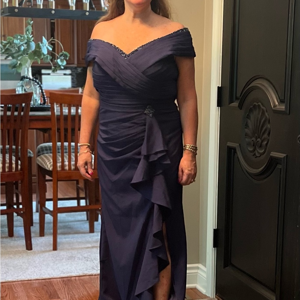 New w/tags Navy crepe dress w/beaded chest & slit sz12